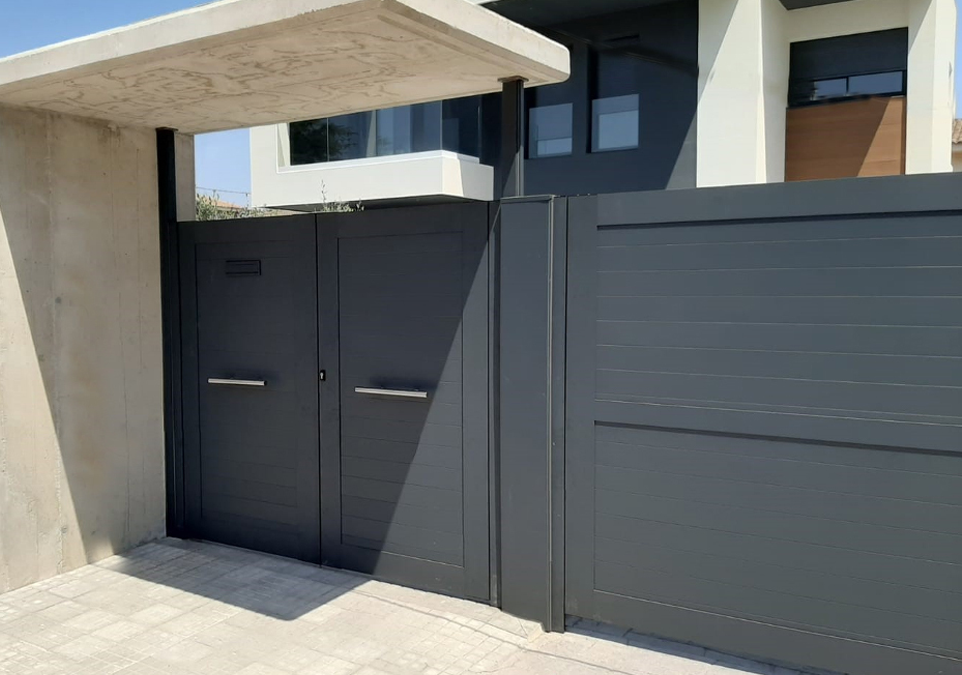 Instalación de puertas automáticas de aluminio Valencia